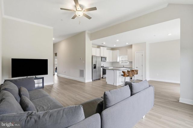 9910 ROULETTE DR, Hagerstown, MD 21740