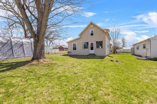 N20W28400 Oakton ROAD, Pewaukee, WI 53072