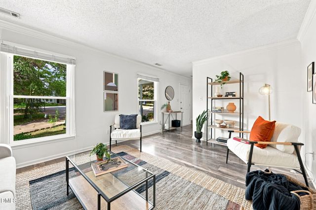 4509 Hollirose Place, Raleigh, NC 27616