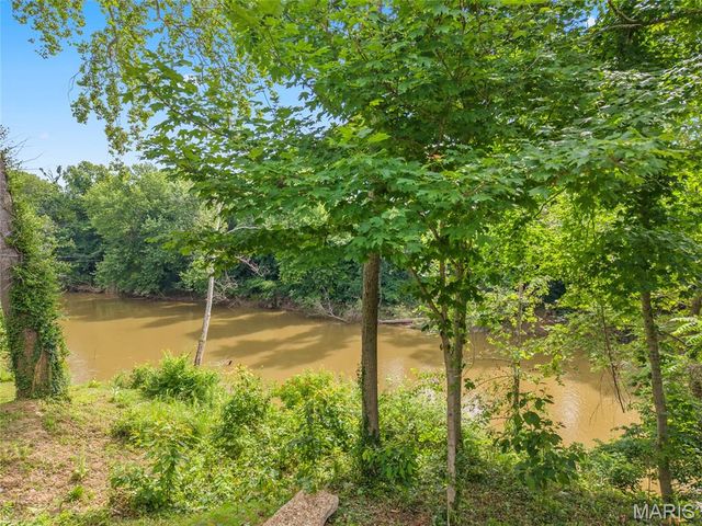 2830 State Rd W, Eureka, MO 63025