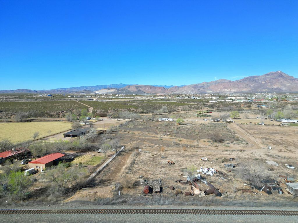 Image 4 of property listing at 1208 Cuba Road, Socorro, NM 87801