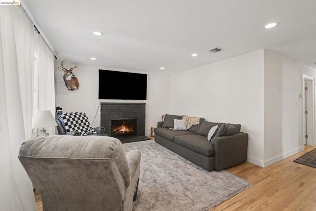 752 Castle Ct, Brentwood, CA 94513