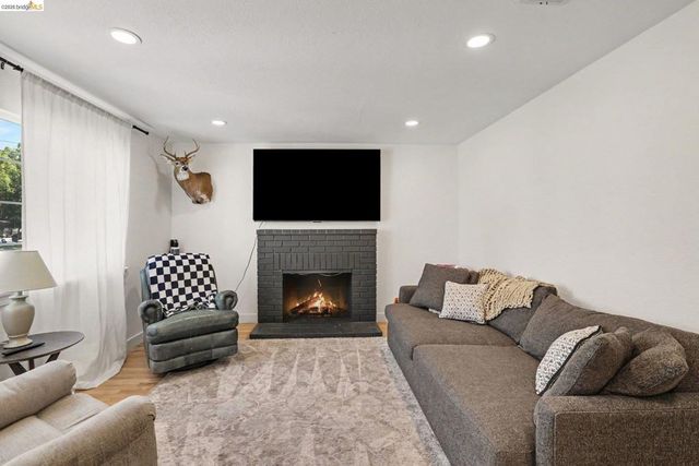 752 Castle Ct, Brentwood, CA 94513