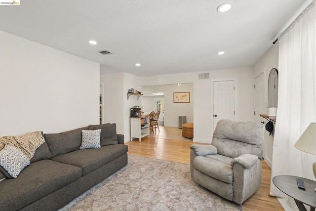 752 Castle Ct, Brentwood, CA 94513