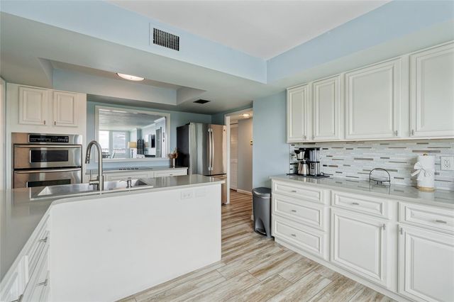 2617 COVE CAY DRIVE 711, Clearwater, FL 33760