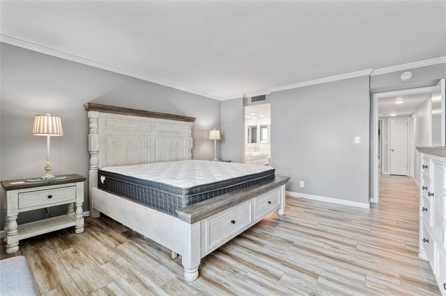 2617 COVE CAY DRIVE 711, Clearwater, FL 33760