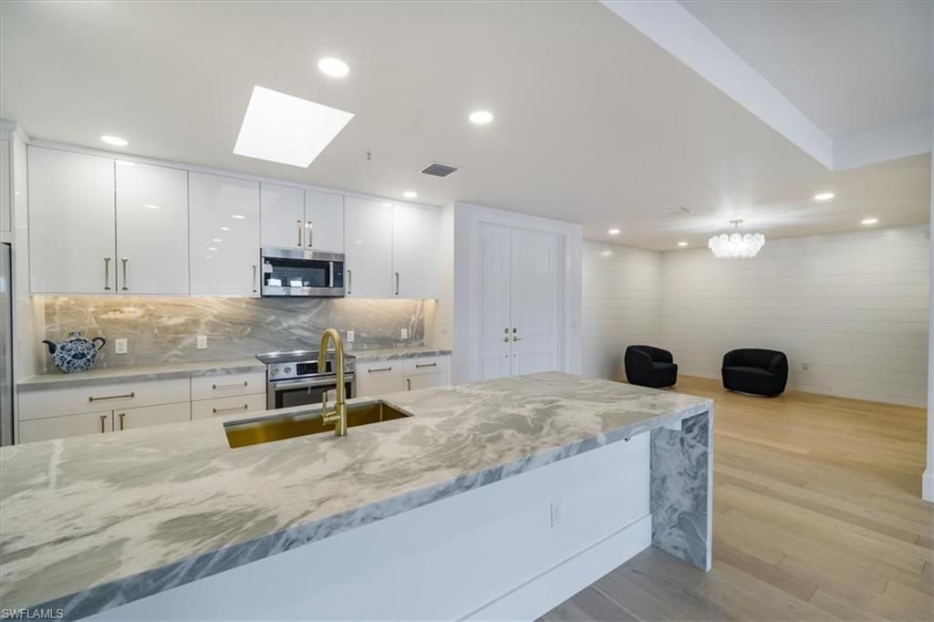 780 5th AVE S 305, NAPLES, FL 34102 — photo 5