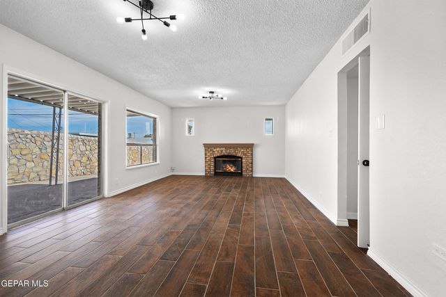 10256 SHARP Drive, El Paso, TX 79924