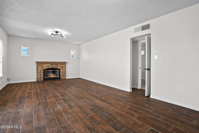 10256 SHARP Drive, El Paso, TX 79924