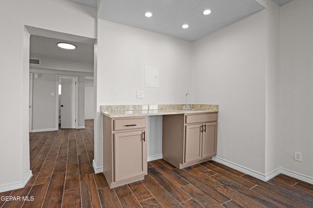 10256 SHARP Drive, El Paso, TX 79924