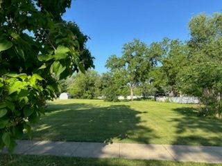 411-13 N Wilmette Avenue, Westmont, IL 60559