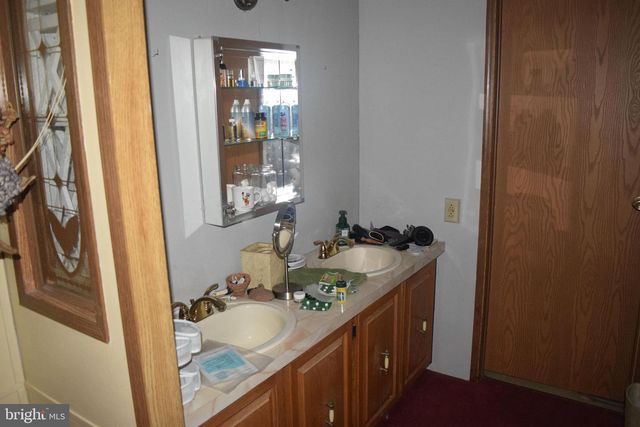 613 STREAM VIEW DR, North Wales, PA 19454