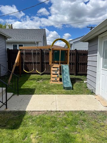 111 E 34th Street, Steger, IL 60475