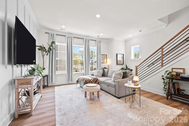 3225 Zenith Lane, Charlotte, NC 28205