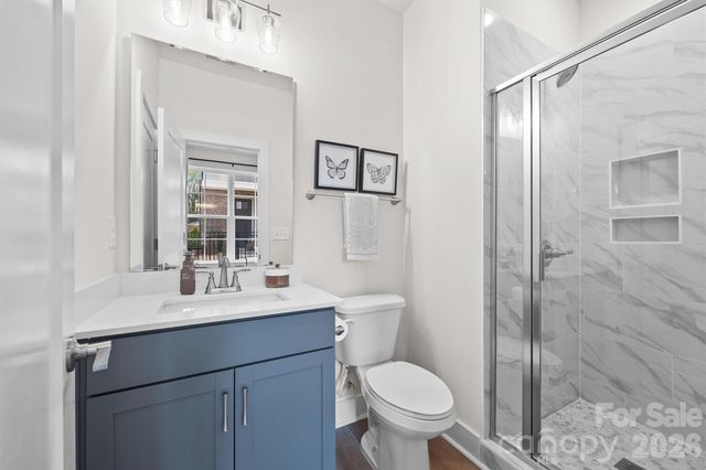 3225 Zenith Lane, Charlotte, NC 28205