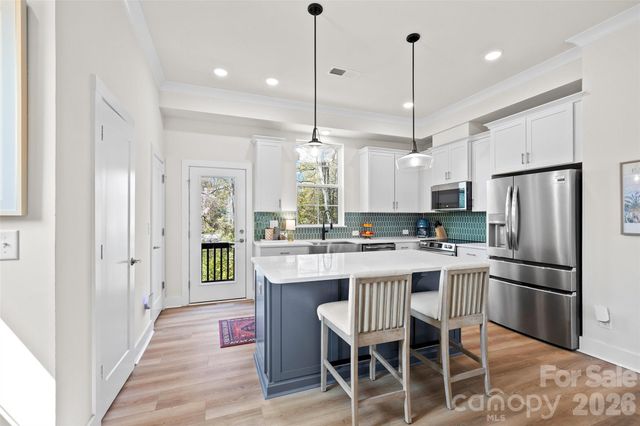 3225 Zenith Lane, Charlotte, NC 28205