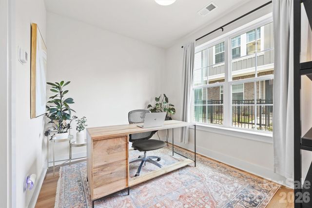 3225 Zenith Lane, Charlotte, NC 28205