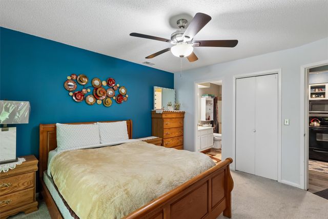 4829 86th Street 19, Urbandale, IA 50322