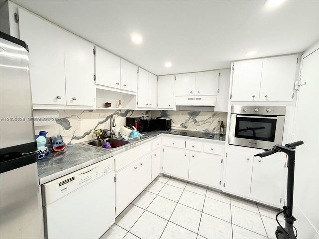 400 Kings Point Dr 928, Sunny Isles Beach, FL 33160