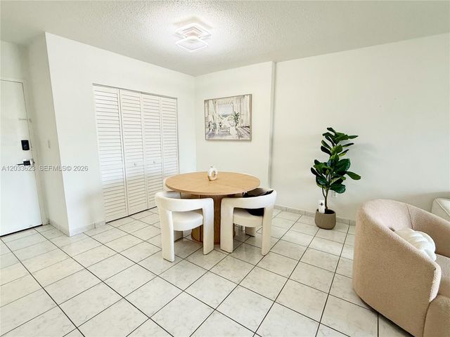 400 Kings Point Dr 928, Sunny Isles Beach, FL 33160