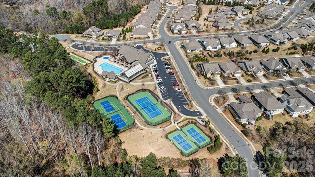 14605 Crosswater Lane, Charlotte, NC 28278