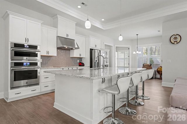 14605 Crosswater Lane, Charlotte, NC 28278