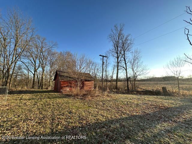 8733 S Cochran Road, Olivet, MI 49076