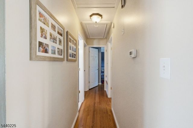11 Hillside Dr, Clinton Town, NJ 08809
