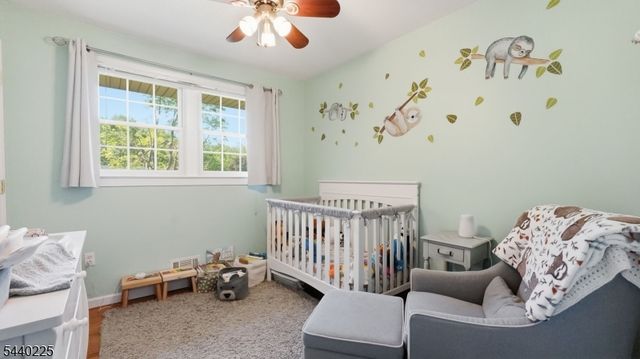 11 Hillside Dr, Clinton Town, NJ 08809