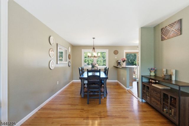 11 Hillside Dr, Clinton Town, NJ 08809