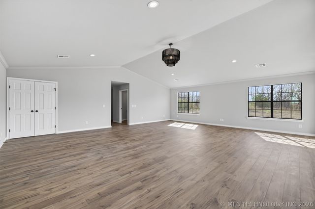 2102 W 58th Street, Tulsa, OK 74107