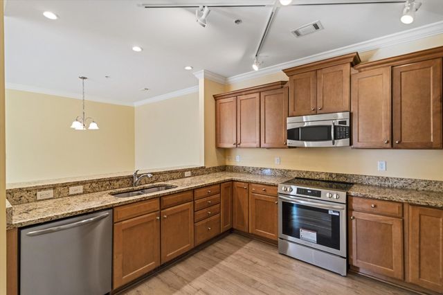 3520 Central Ave Apt 207, Memphis, TN 38111