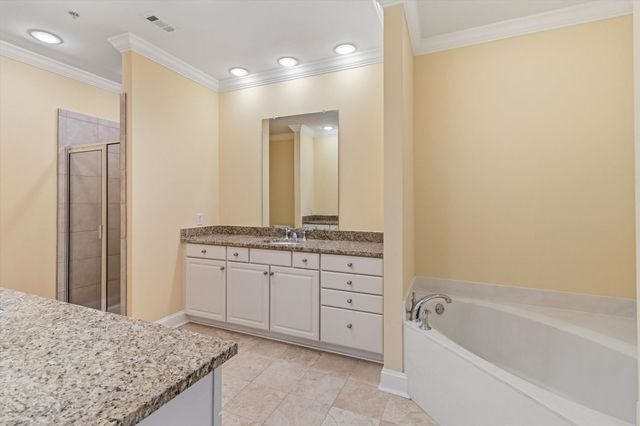 3520 Central Ave Apt 207, Memphis, TN 38111