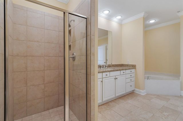 3520 Central Ave Apt 207, Memphis, TN 38111