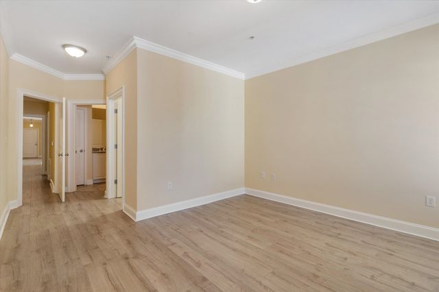 3520 Central Ave Apt 207, Memphis, TN 38111