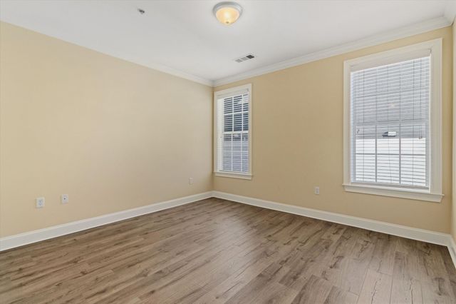 3520 Central Ave Apt 207, Memphis, TN 38111