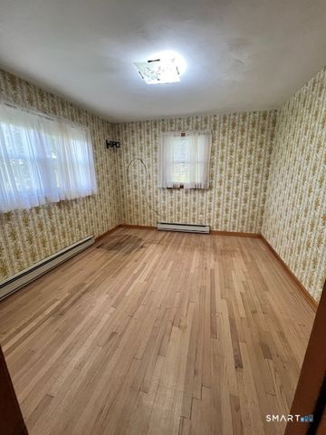 78 East Quasset Road, Woodstock, CT 06281