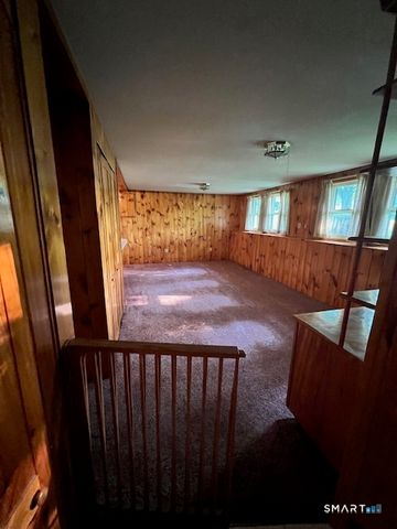 78 East Quasset Road, Woodstock, CT 06281