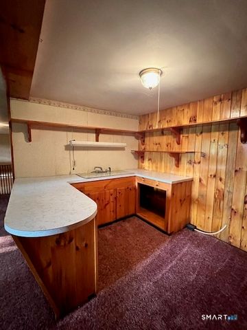 78 East Quasset Road, Woodstock, CT 06281