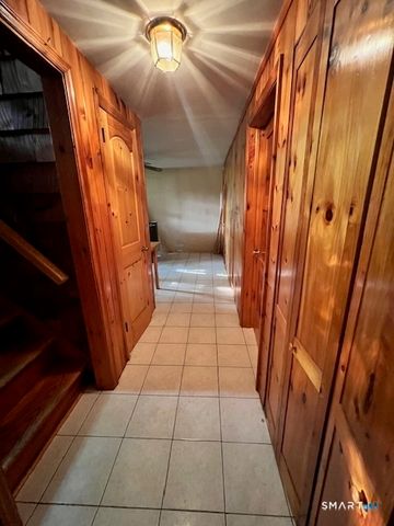 78 East Quasset Road, Woodstock, CT 06281