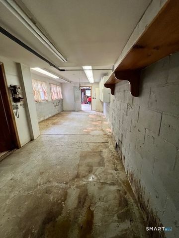 78 East Quasset Road, Woodstock, CT 06281