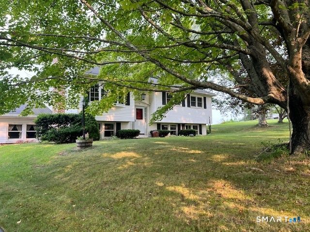 78 East Quasset Road, Woodstock, CT 06281