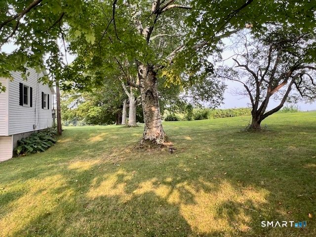 78 East Quasset Road, Woodstock, CT 06281