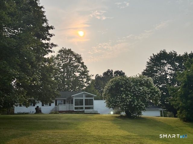 78 East Quasset Road, Woodstock, CT 06281