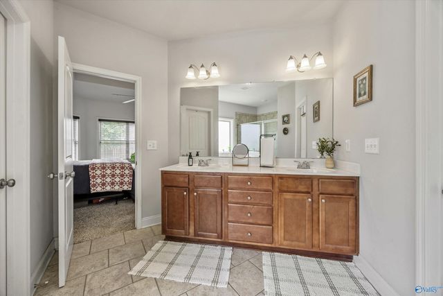 7103 Kingsbridge Lane SE, Owens Cross Roads, AL 35763