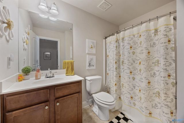 7103 Kingsbridge Lane SE, Owens Cross Roads, AL 35763