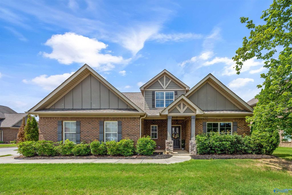 7103 Kingsbridge Lane SE, Owens Cross Roads, AL 35763