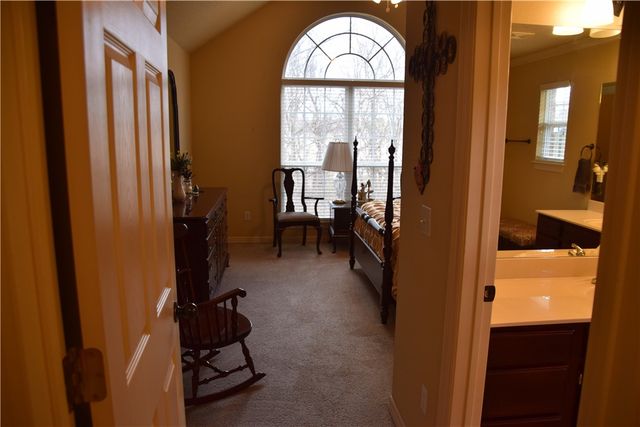 4946 W Waverly Road, Fayetteville, AR 72704