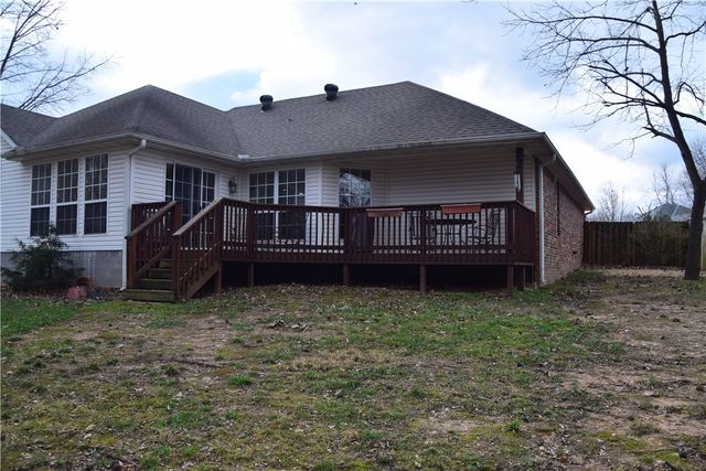 4946 W Waverly Road, Fayetteville, AR 72704