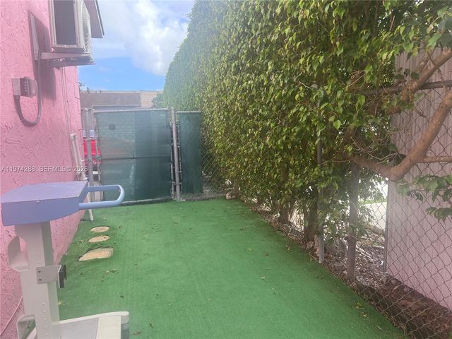 26120 SW 130th Ave, Homestead, FL 33032